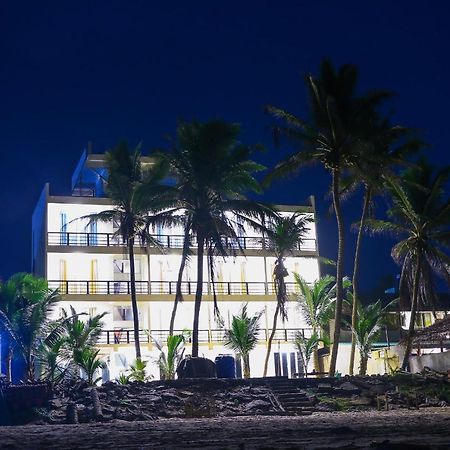 Ocean Edge Hikka Hotel Hikkaduwa Exterior photo