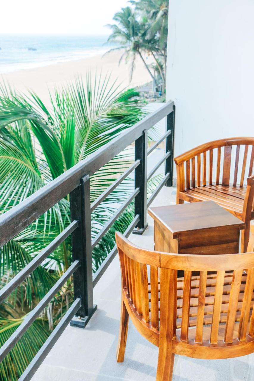 Ocean Edge Hikka Hotel Hikkaduwa Exterior photo